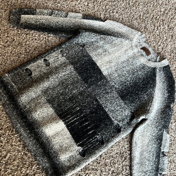 Kerisma Pull Over Gray Sweater Size M/L - Picture 8 of 12